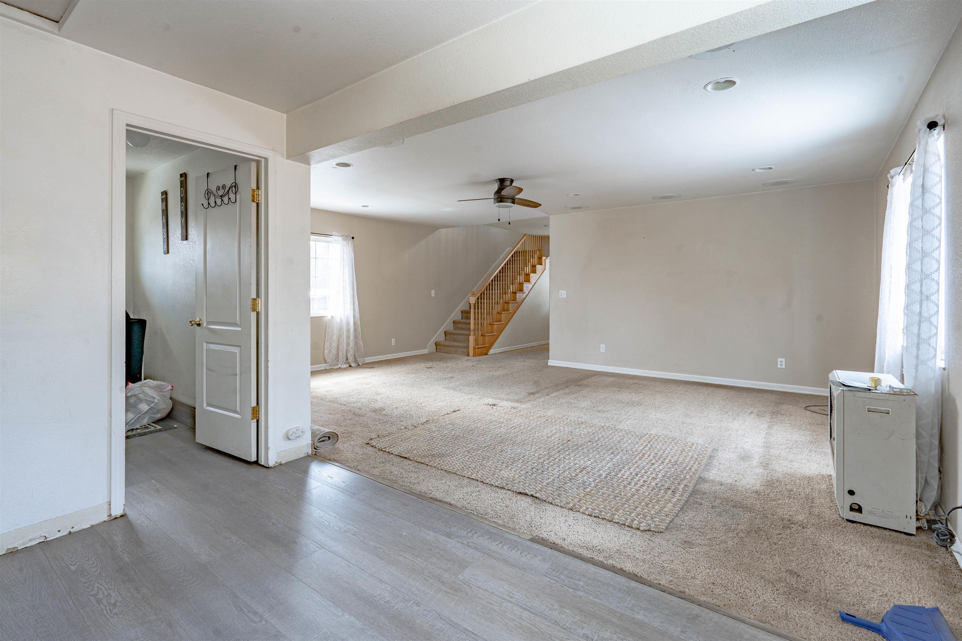 219 N Delwood Street, Westwood, California image 14