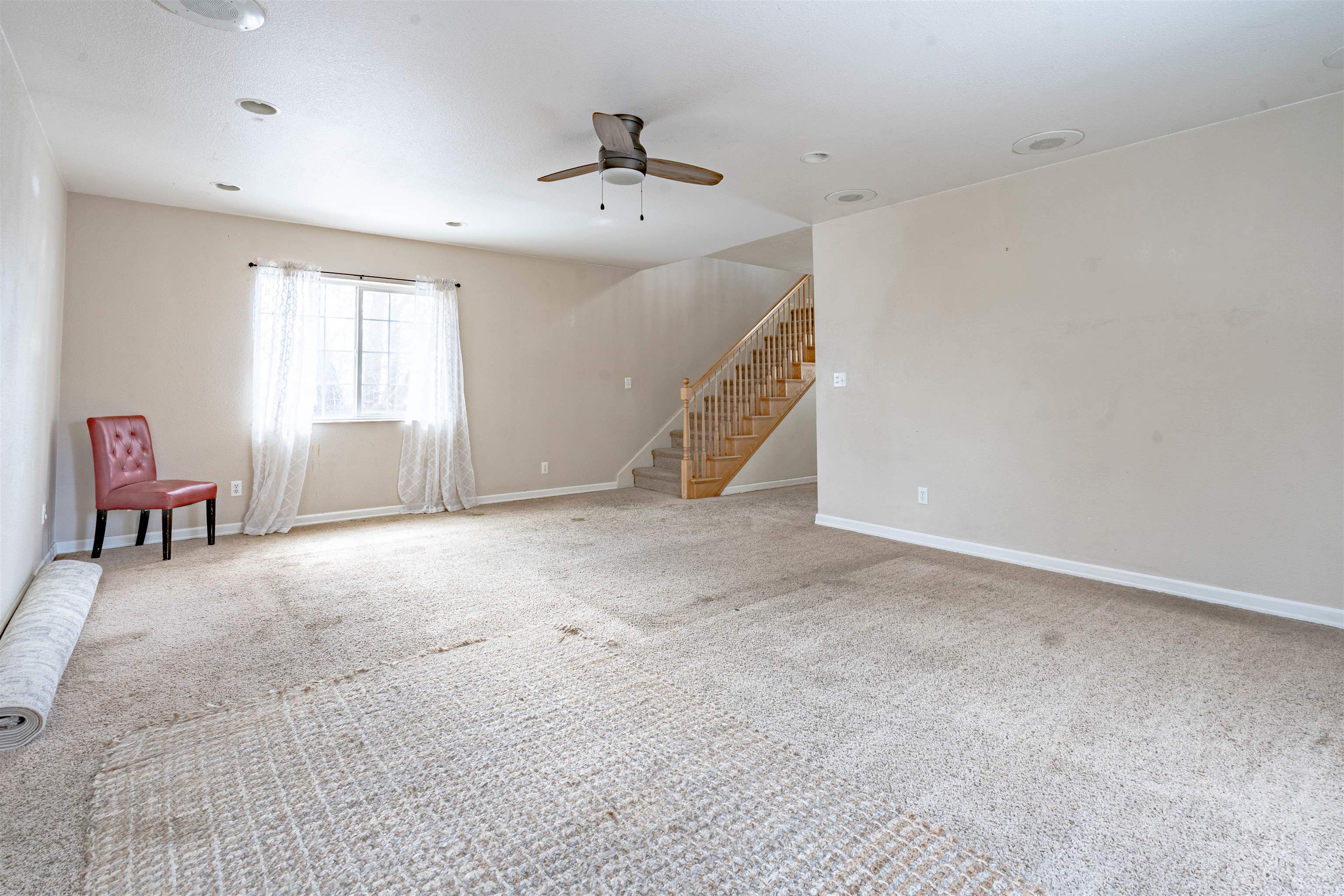 219 N Delwood Street, Westwood, California image 15