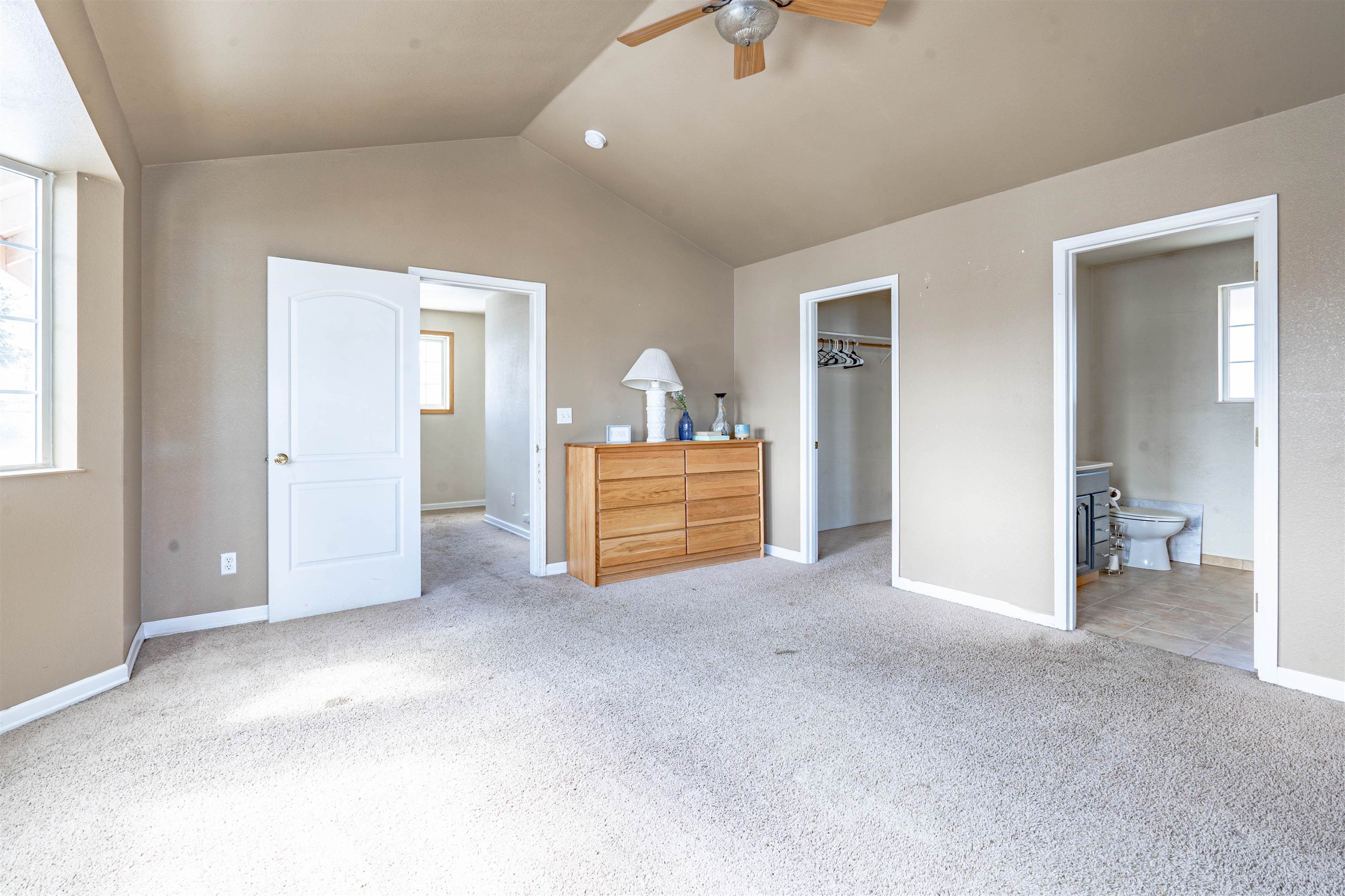 219 N Delwood Street, Westwood, California image 25