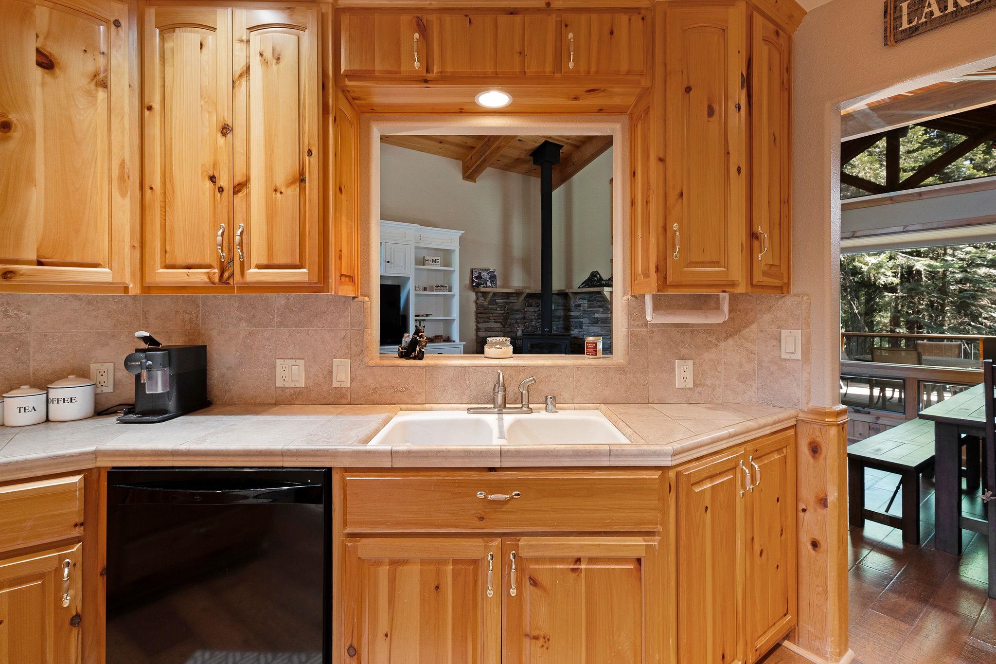 104 Top Of The West Drive, Lake Almanor West, Texas image 14