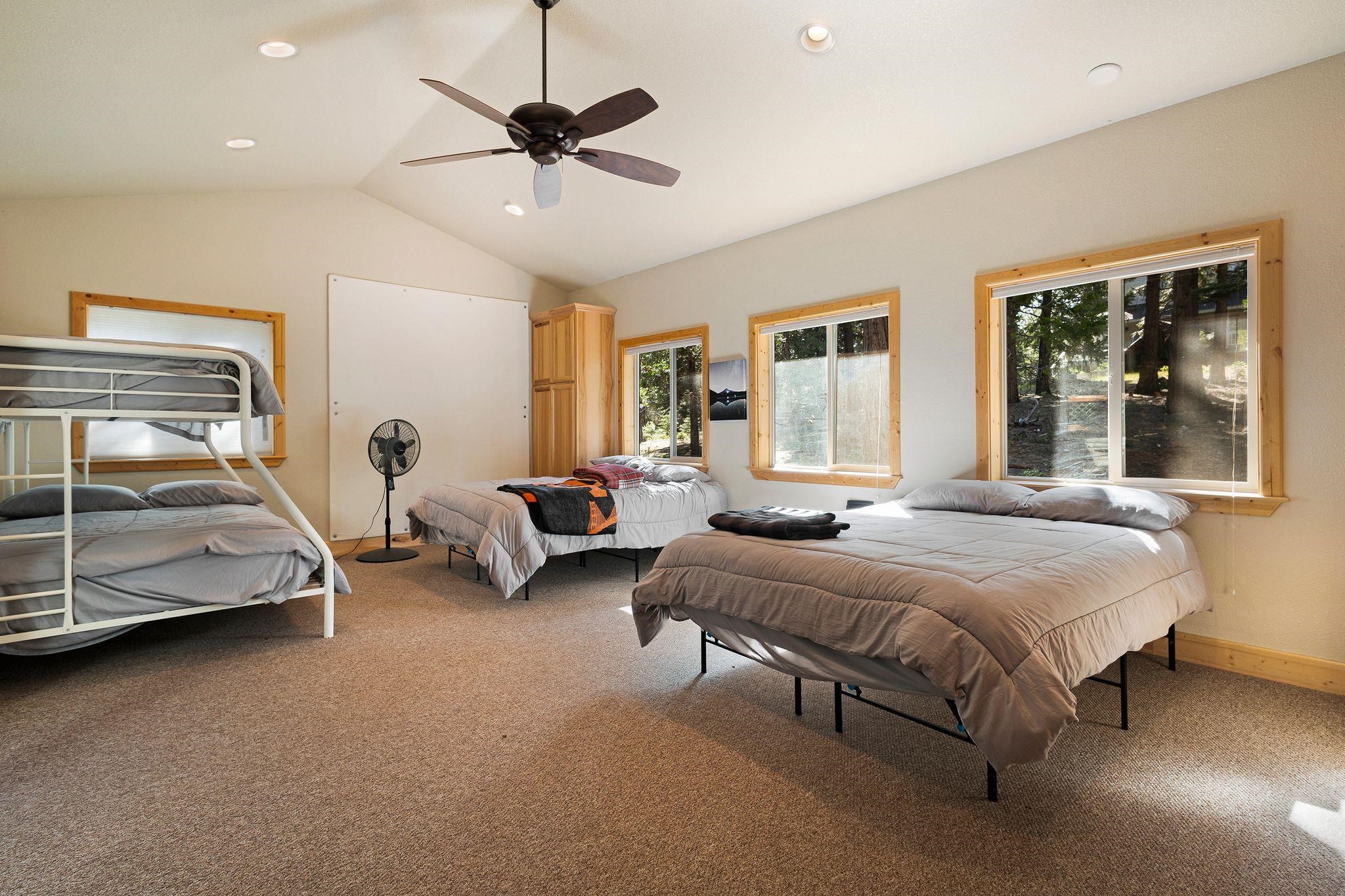 104 Top Of The West Drive, Lake Almanor West, Texas image 33