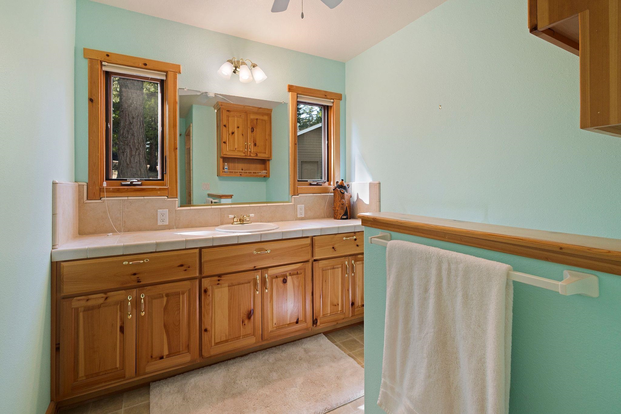 104 Top Of The West Drive, Lake Almanor West, Texas image 21