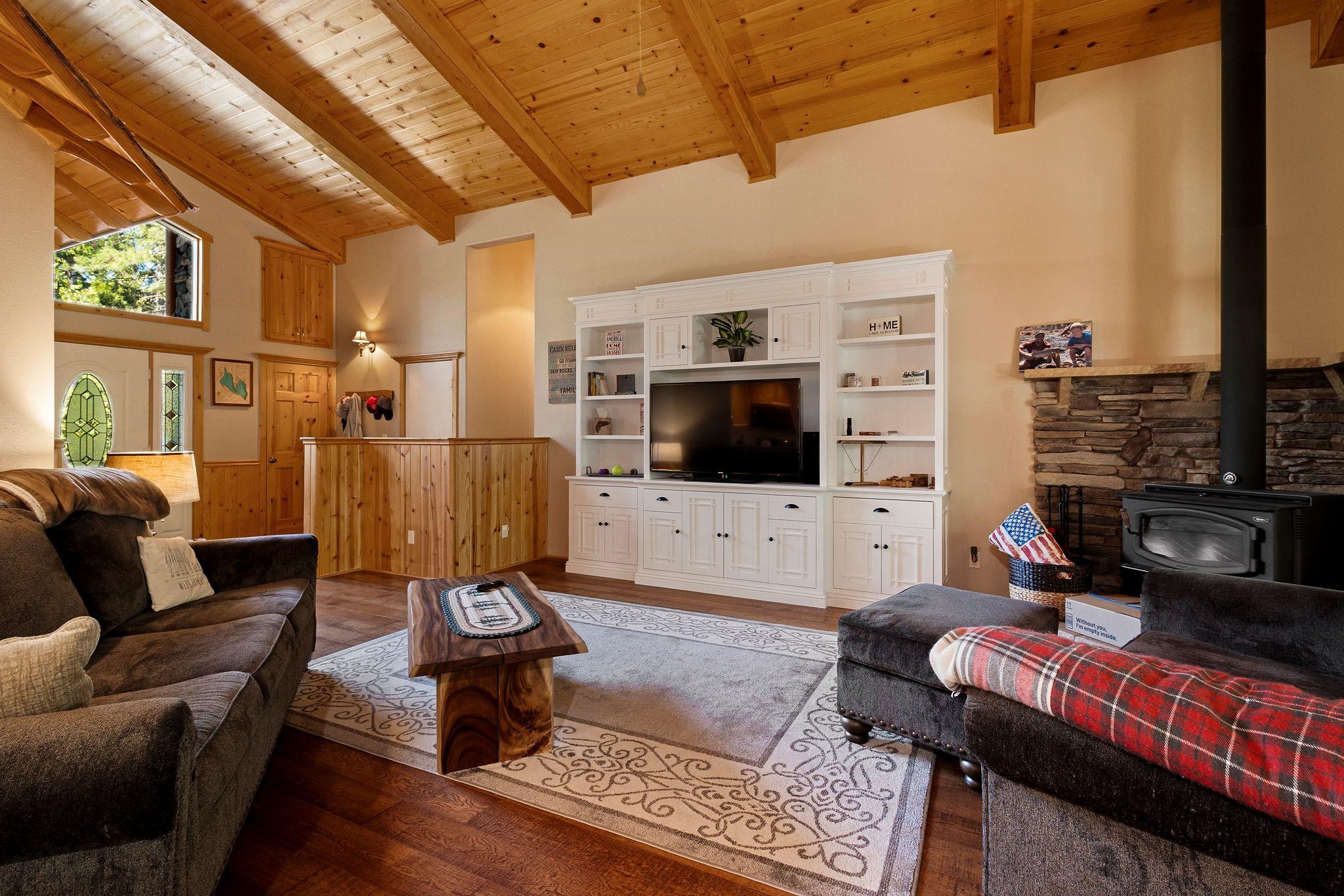 104 Top Of The West Drive, Lake Almanor West, Texas image 10
