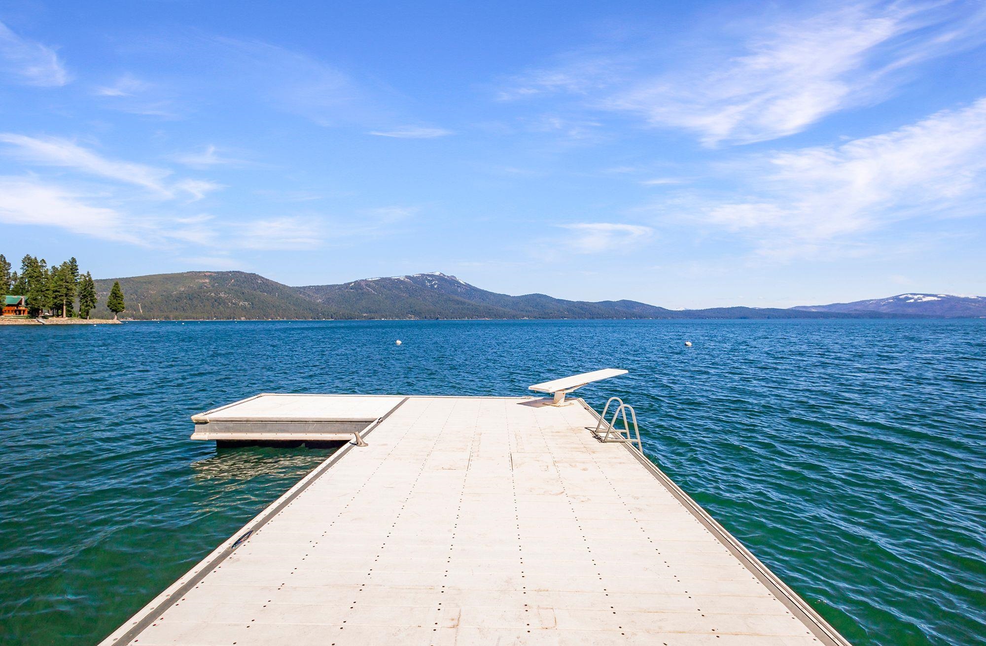 Lake Almanor, California 96137, United States, 4 Bedrooms Bedrooms, ,3 BathroomsBathrooms,Residential,Active,58991