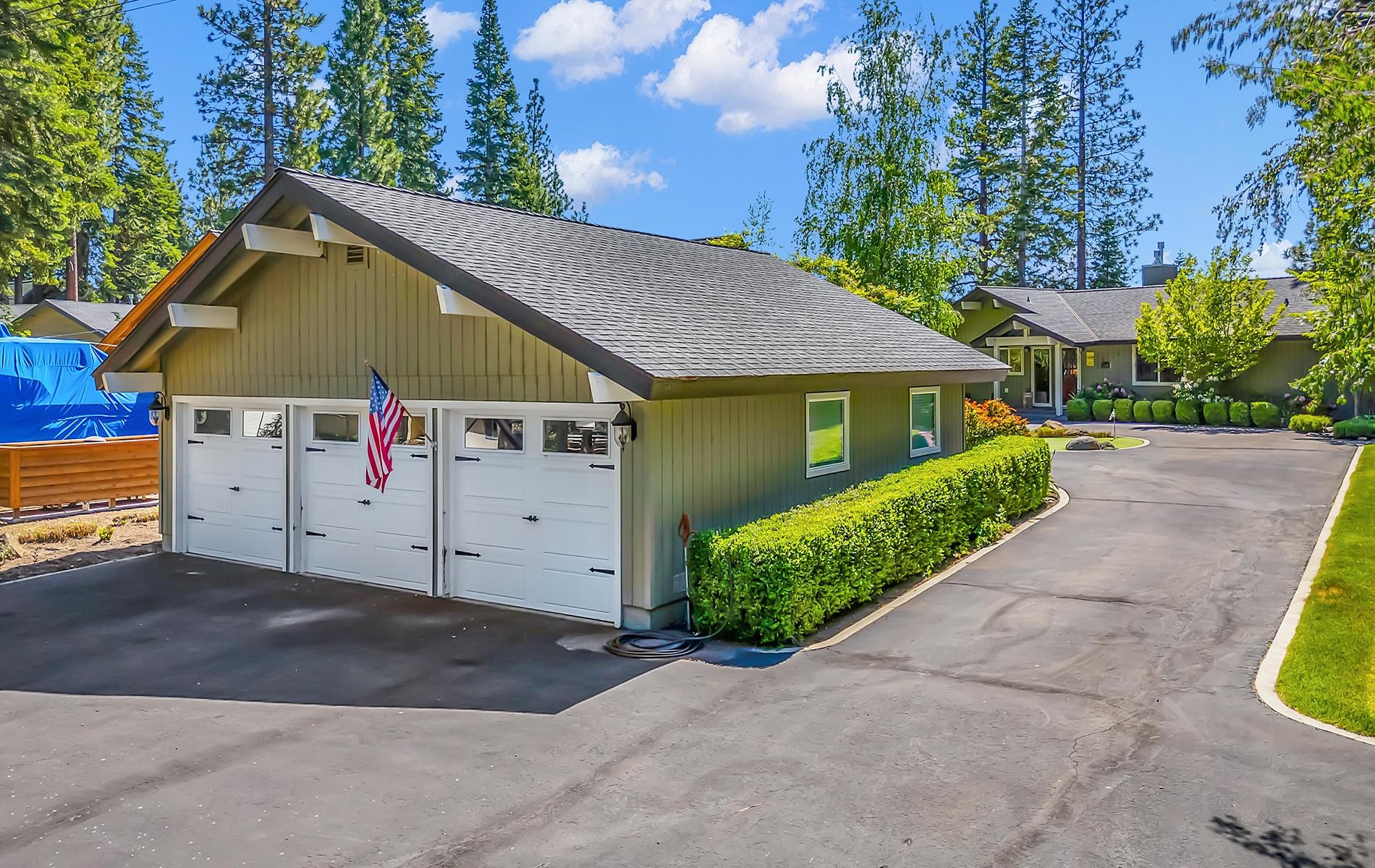 1349 E Lassen View Drive, Lake Almanor, Ohio image 3