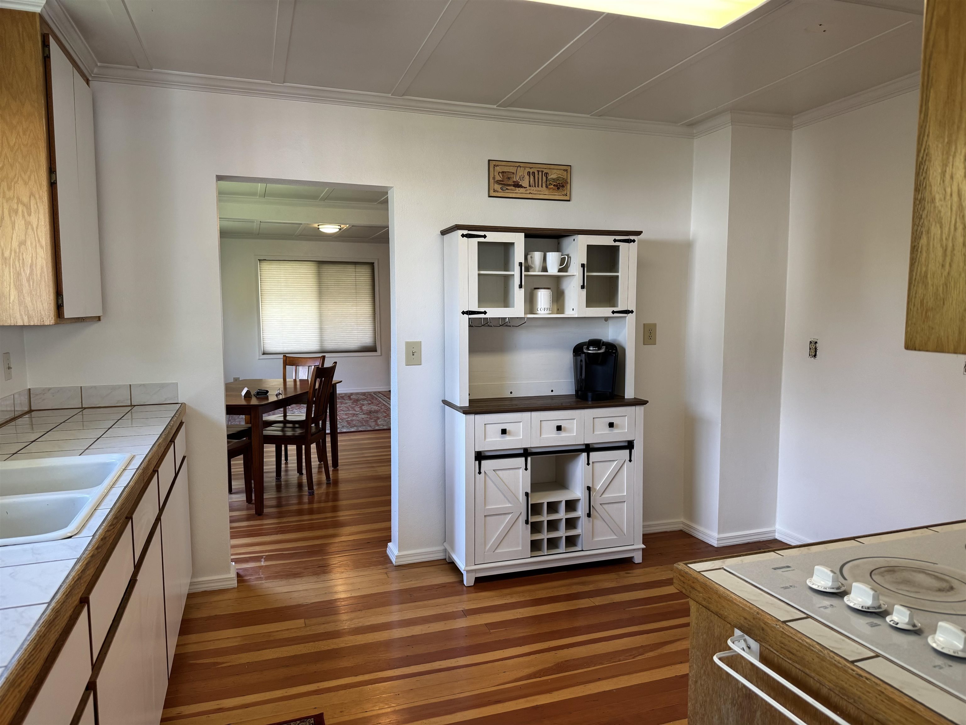 112 Fir Street, Westwood, California image 8