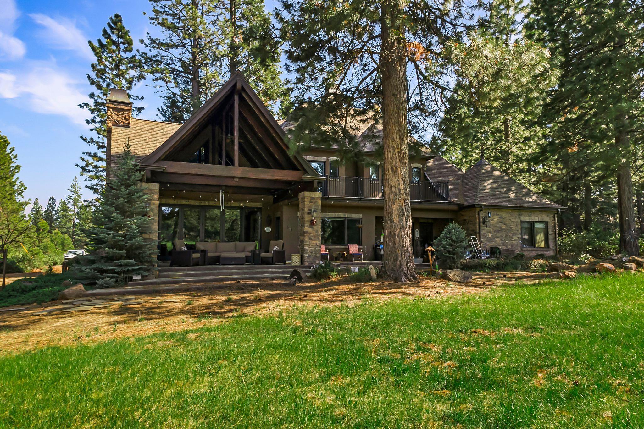 Lake Almanor, California 96137, United States, 3 Bedrooms Bedrooms, ,3 BathroomsBathrooms,Residential,Active,152876