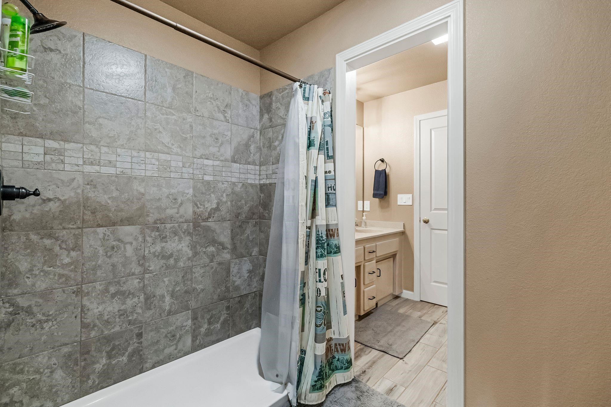 Lake Almanor, California 96137, United States, 3 Bedrooms Bedrooms, ,3 BathroomsBathrooms,Residential,Active,95184