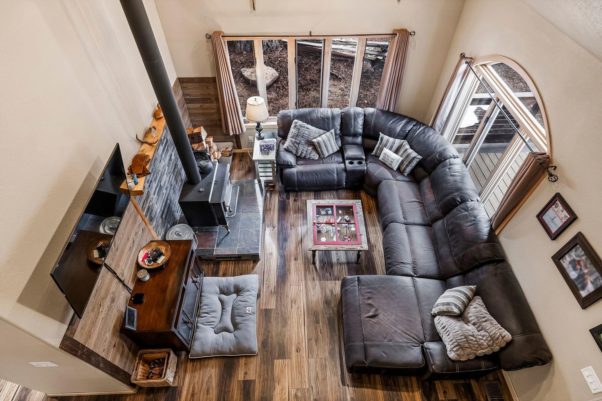 Lake Almanor, California 96137, United States, 3 Bedrooms Bedrooms, ,3 BathroomsBathrooms,Residential,Active,95184