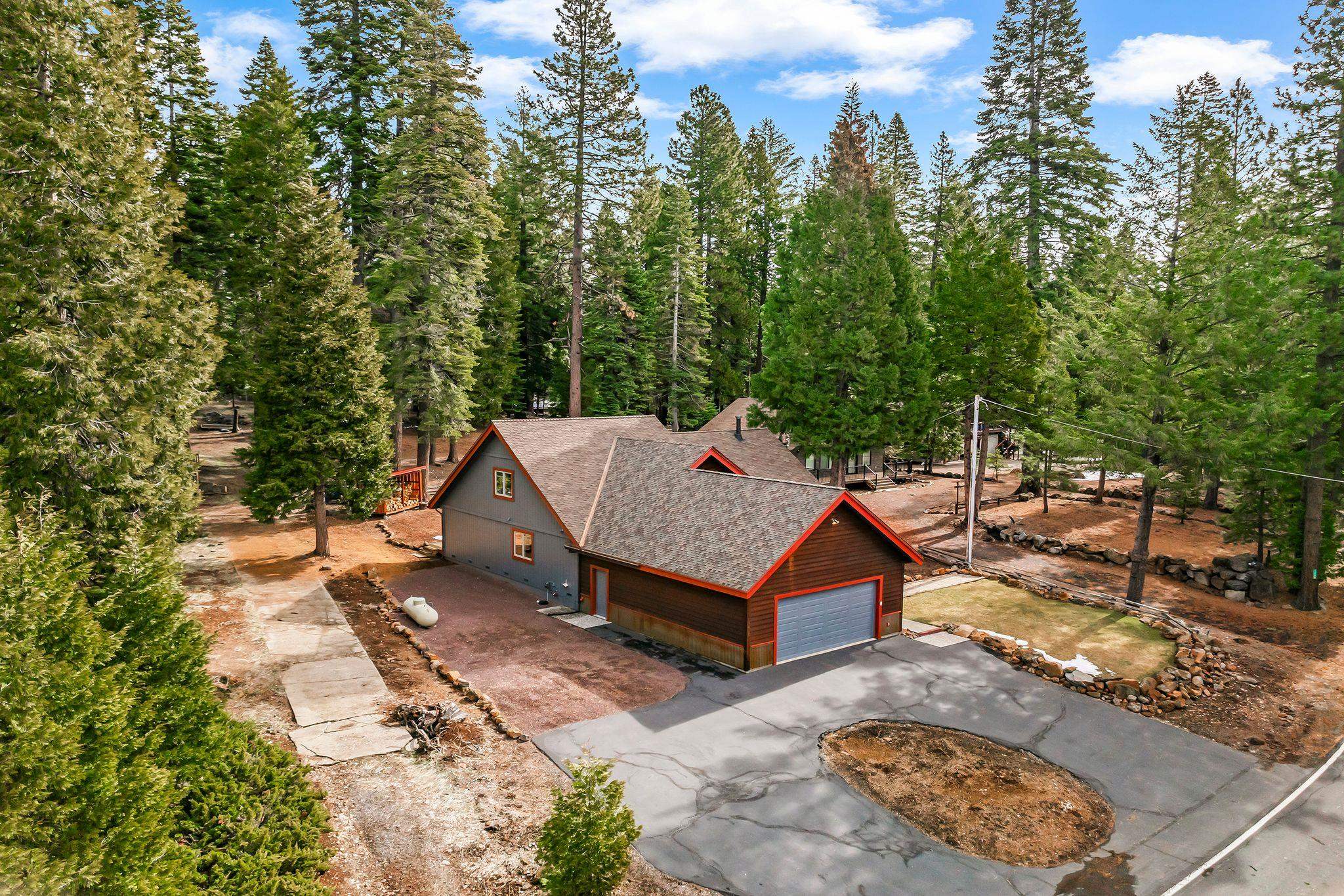 Lake Almanor, California 96137, United States, 3 Bedrooms Bedrooms, ,3 BathroomsBathrooms,Residential,Active,95184