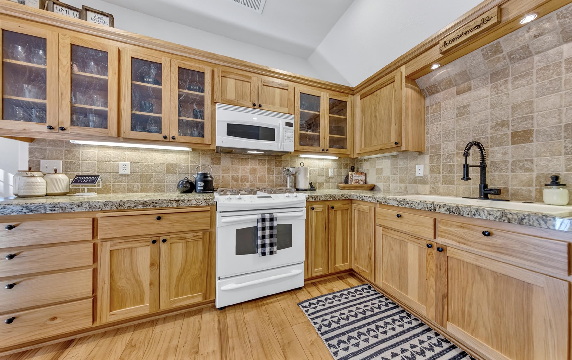 580 Wagon Road, Chesterfield, Texas image 16