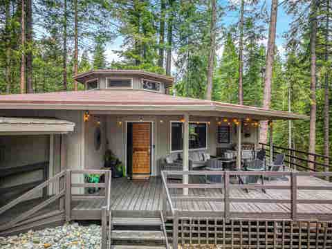 Apartment For Sale - 443 Cedar Circle<br/> Lake Almanor, CA 96137