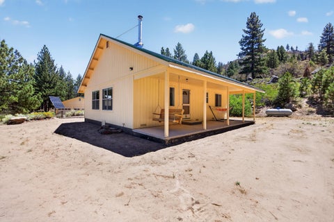 Homes For Sale - 1100 Sugarloaf Road<br/> Plumas County, Chilcoot, CA 96105