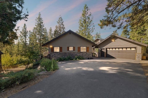 Homes For Sale - 3490 Cedar Lane Ln<br/> Lake Almanor, CA 96137