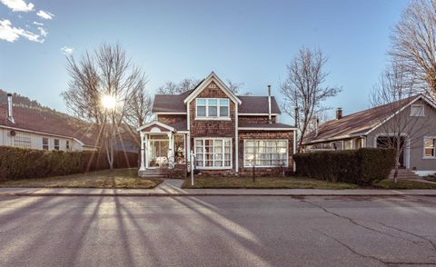 Homes For Sale - 135 Railway Avenue Ave<br/> Quincy, CA 95971