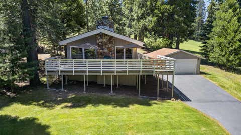 Homes For Sale - 1111 Lake Ridge Road Rd<br/> Lake Almanor, CA 96137