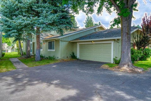Townhouse For Sale - 44 Aspen Circle Cir<br/> Blairsden, CA 96103