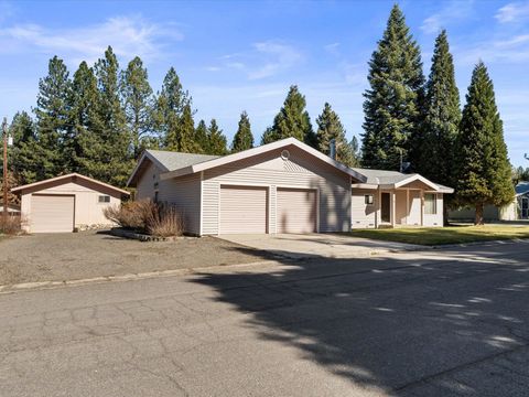 Townhouse For Sale - 181 E Magnolia Avenue Ave<br/> Portola, CA 96122