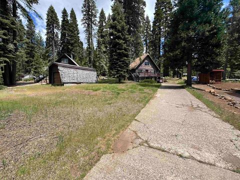 Homes For Sale - 1226 Lassen View Drive Dr<br/> Lake Almanor, CA 96137