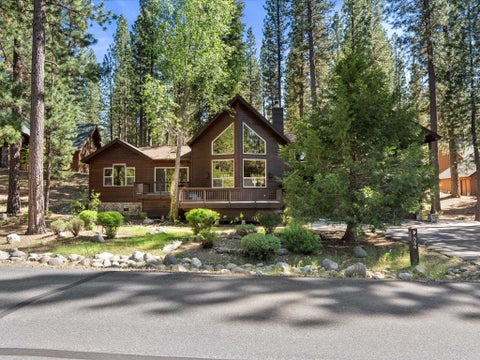 Apartment For Sale - 566 Miner's Passage<br/> Clio, CA 96106