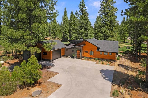 Homes For Sale - 95 Frostwood Lane<br/> Lake Almanor, CA 96137