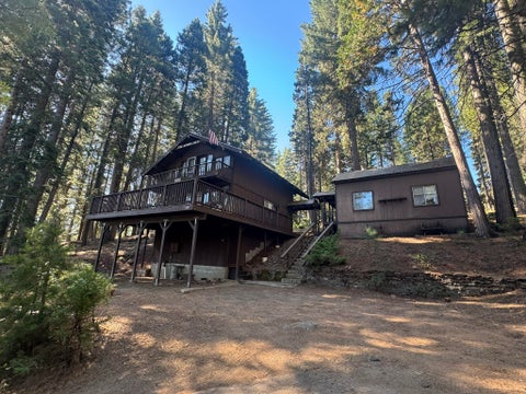 Homes For Sale - 545 Peninsula Drive Dr #1<br/> Lake Almanor, CA 96137