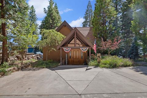 Homes For Sale - 3664 Lake Almanor Drive Dr<br/> Lake Almanor, CA 96137