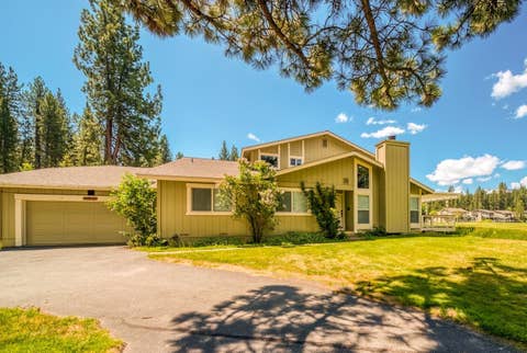 Apartment For Sale - 105 W Ponderosa Drive Dr<br/> Blairsden, CA 96103