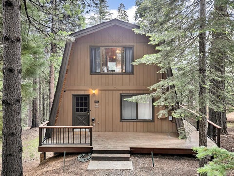 Homes For Sale - 618 & 620 Pine Canyon Road<br/> Plumas County, Lake Almanor, CA 96137