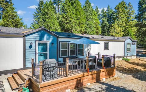 Mobile Home For Sale - 3744 Lake Almanor Drive Dr<br/> Lake Almanor, CA 96137