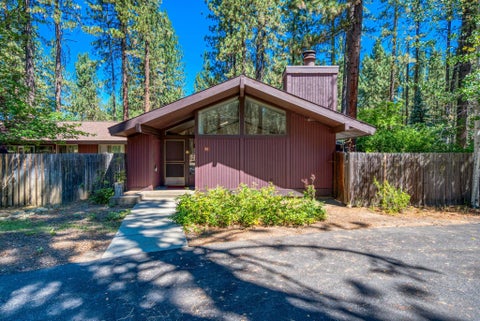 Townhouse For Sale - 36 Graeagle Meadows Road Rd<br/> Graeagle, CA 96103
