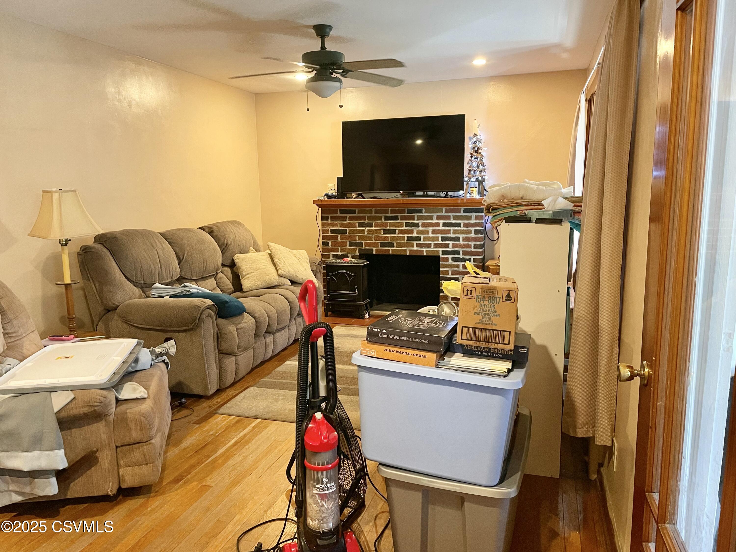 Lewisburg, Pennsylvania 17837, United States, 2 Bedrooms Bedrooms, ,1 BathroomBathrooms,Residential,Active,210409