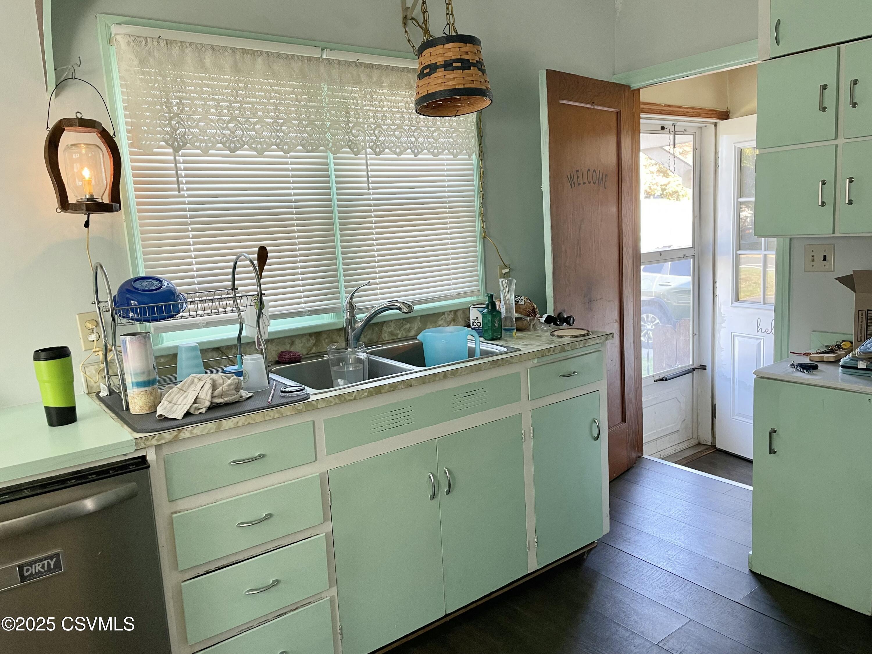 Lewisburg, Pennsylvania 17837, United States, 2 Bedrooms Bedrooms, ,1 BathroomBathrooms,Residential,Active,210409