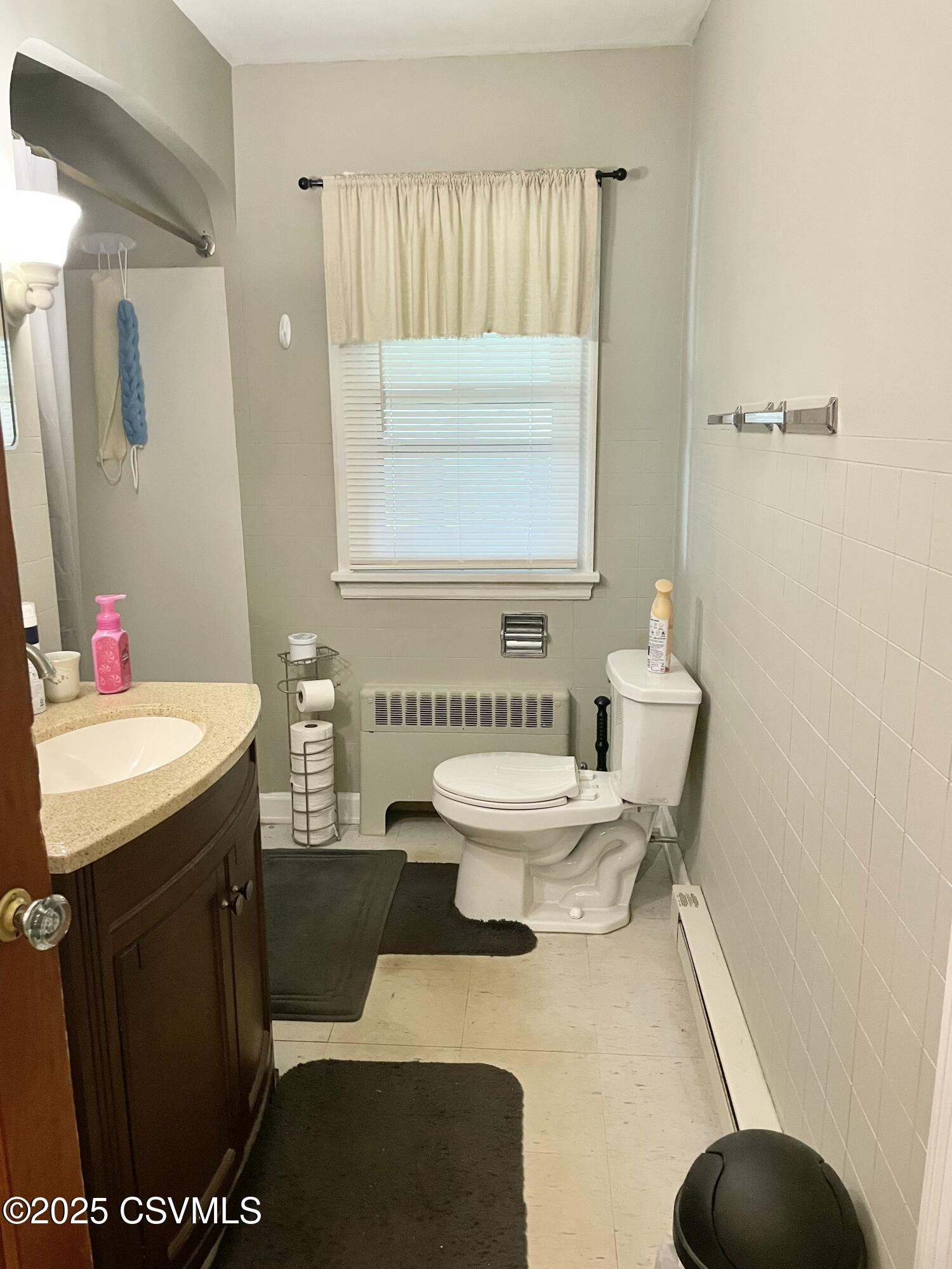 Lewisburg, Pennsylvania 17837, United States, 2 Bedrooms Bedrooms, ,1 BathroomBathrooms,Residential,Active,210409