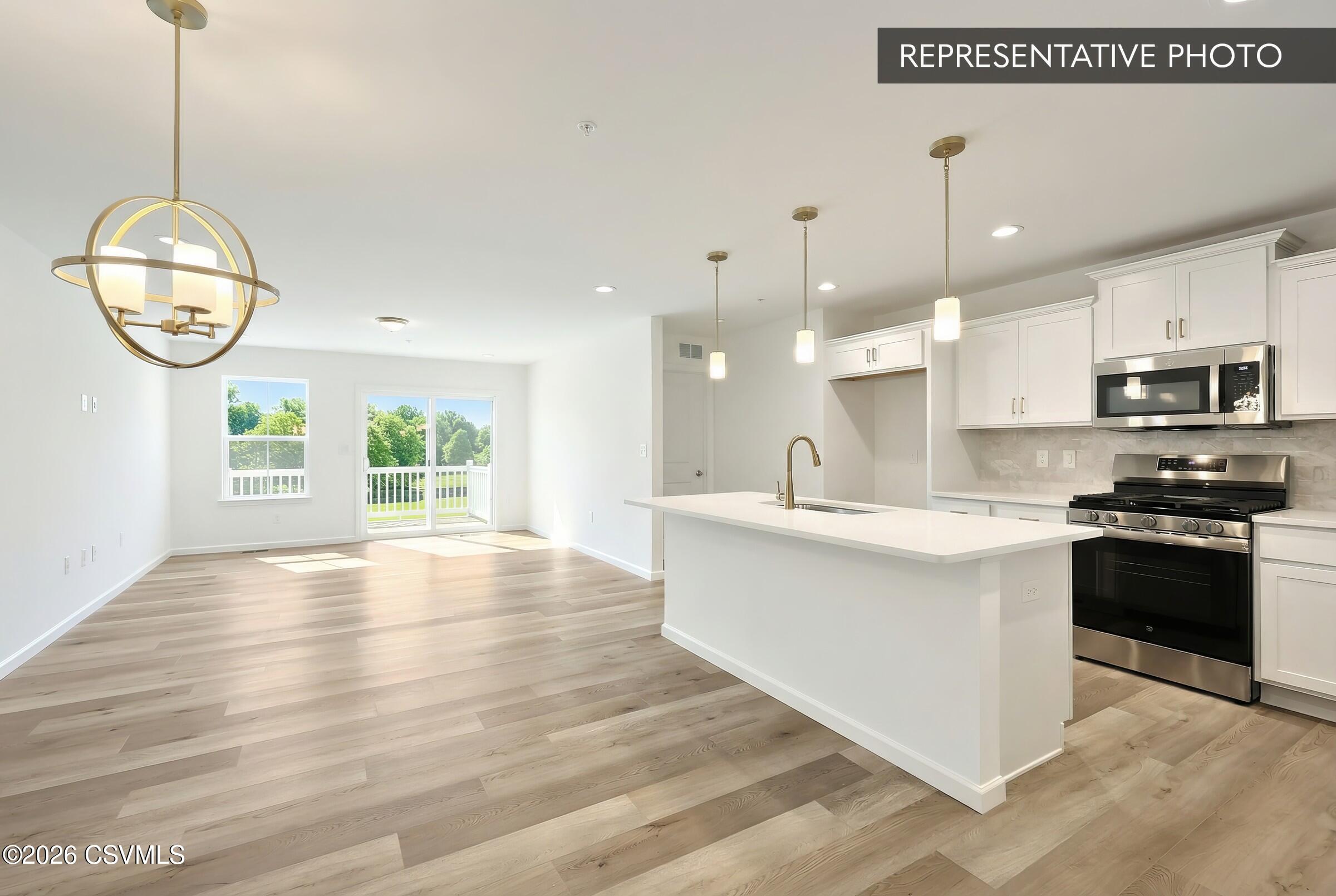 171-102 schoolhouse road