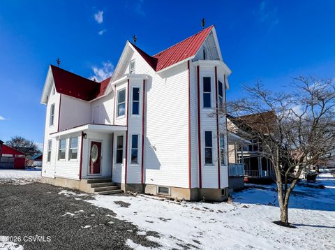 Realtor.com Bloomsburg Pa or Realtor in Bloomsburg 38 126 S ORANGE Street Beavertown PA 17813