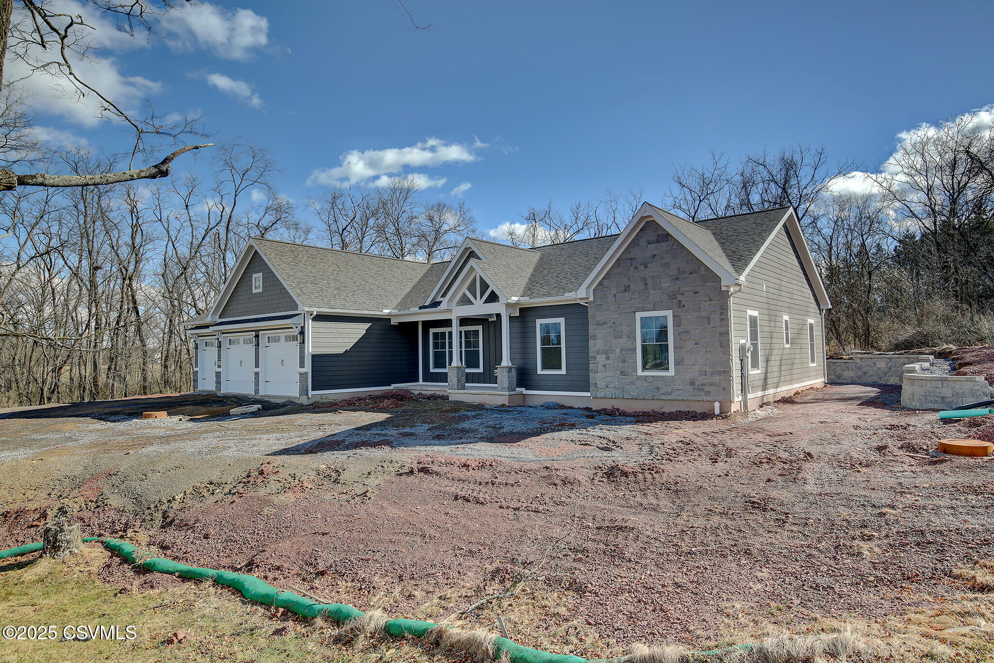 Properties 4 169 WINDSOR Way