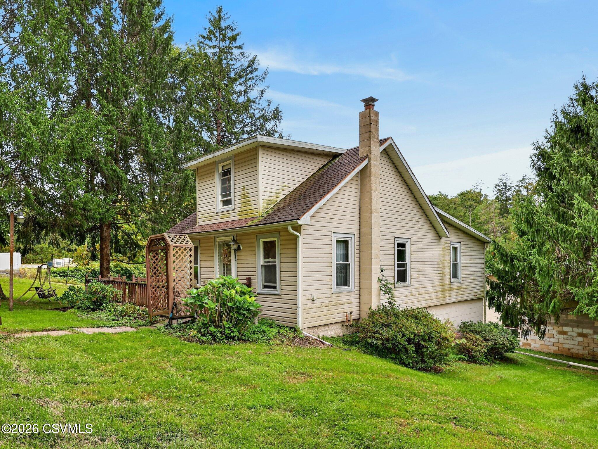 385 spruce hollow road