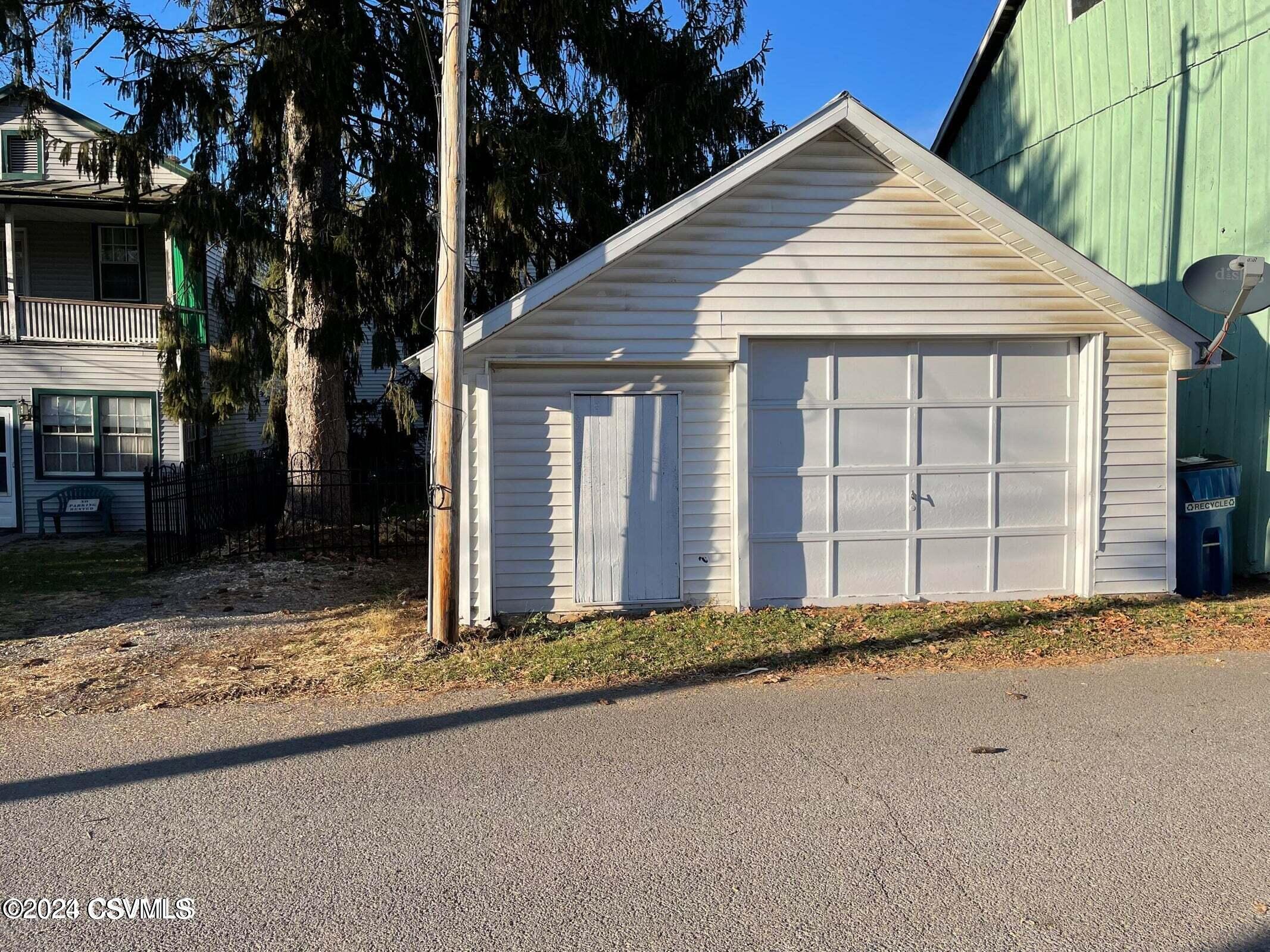 Mifflinburg, Pennsylvania 17844, United States, 4 Bedrooms Bedrooms, ,3 BathroomsBathrooms,Residential,Active,62731