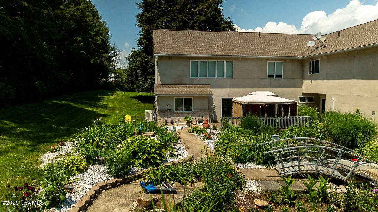 6811 KEEFERS Lane
