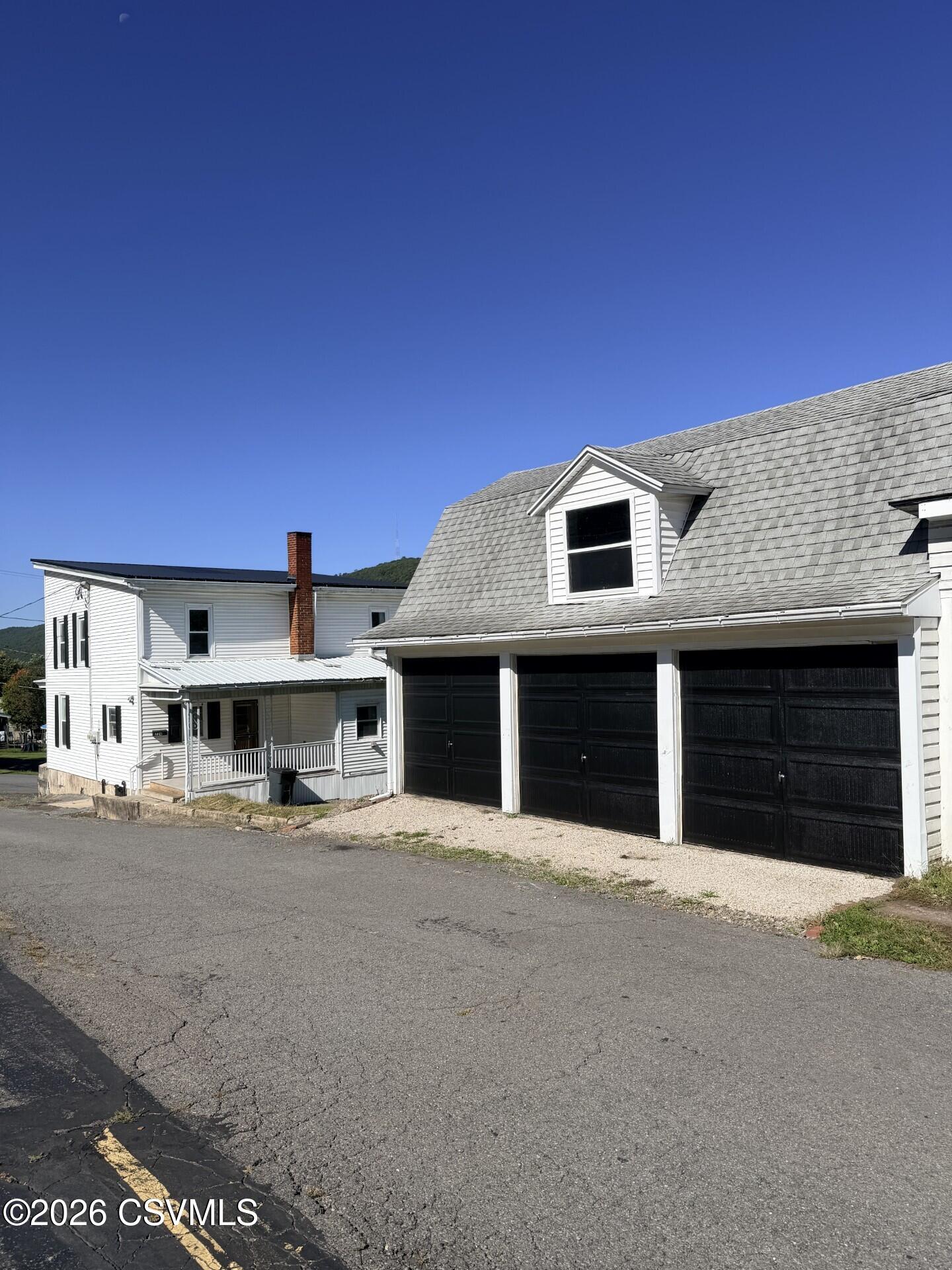 224 s 9th street