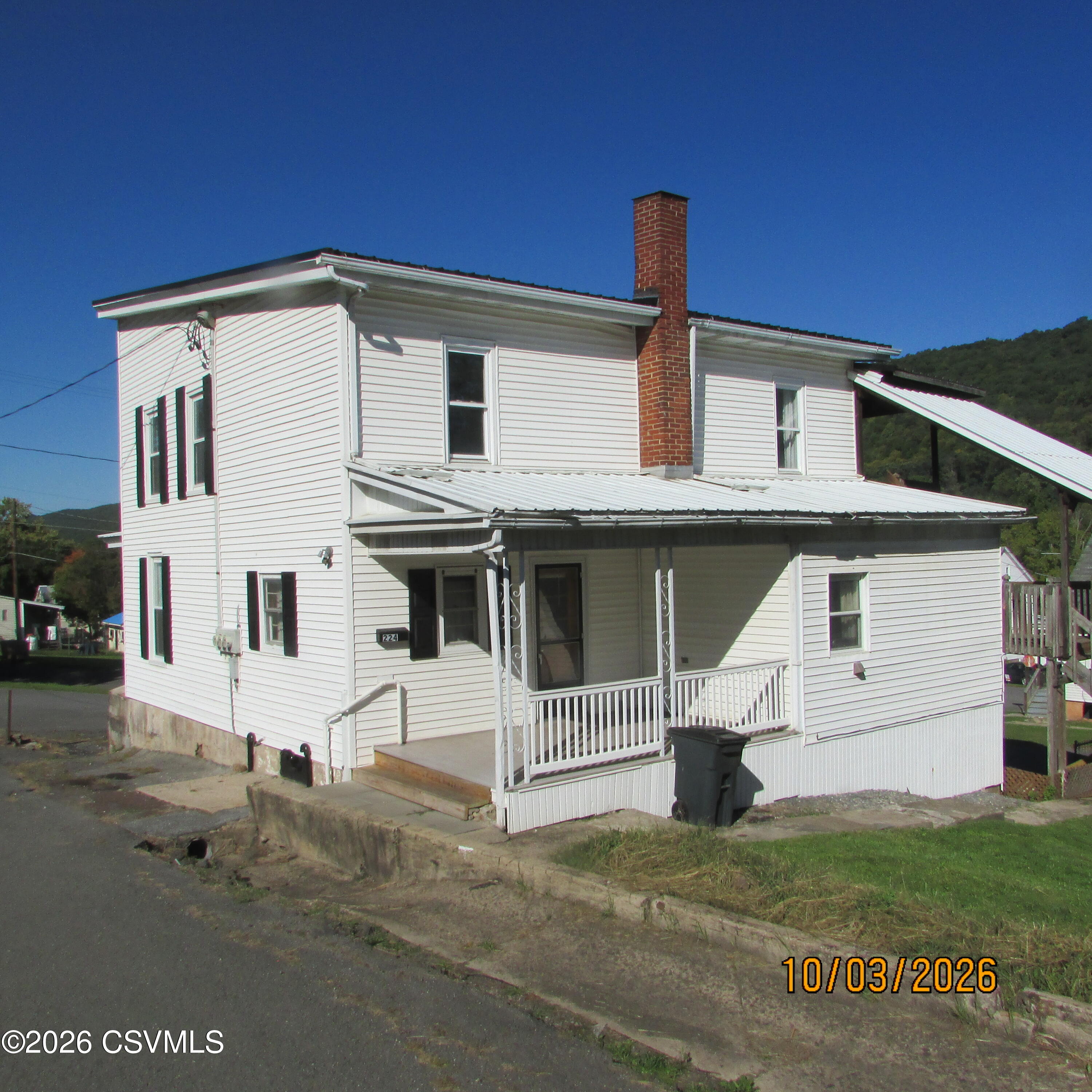 224 s 9th street