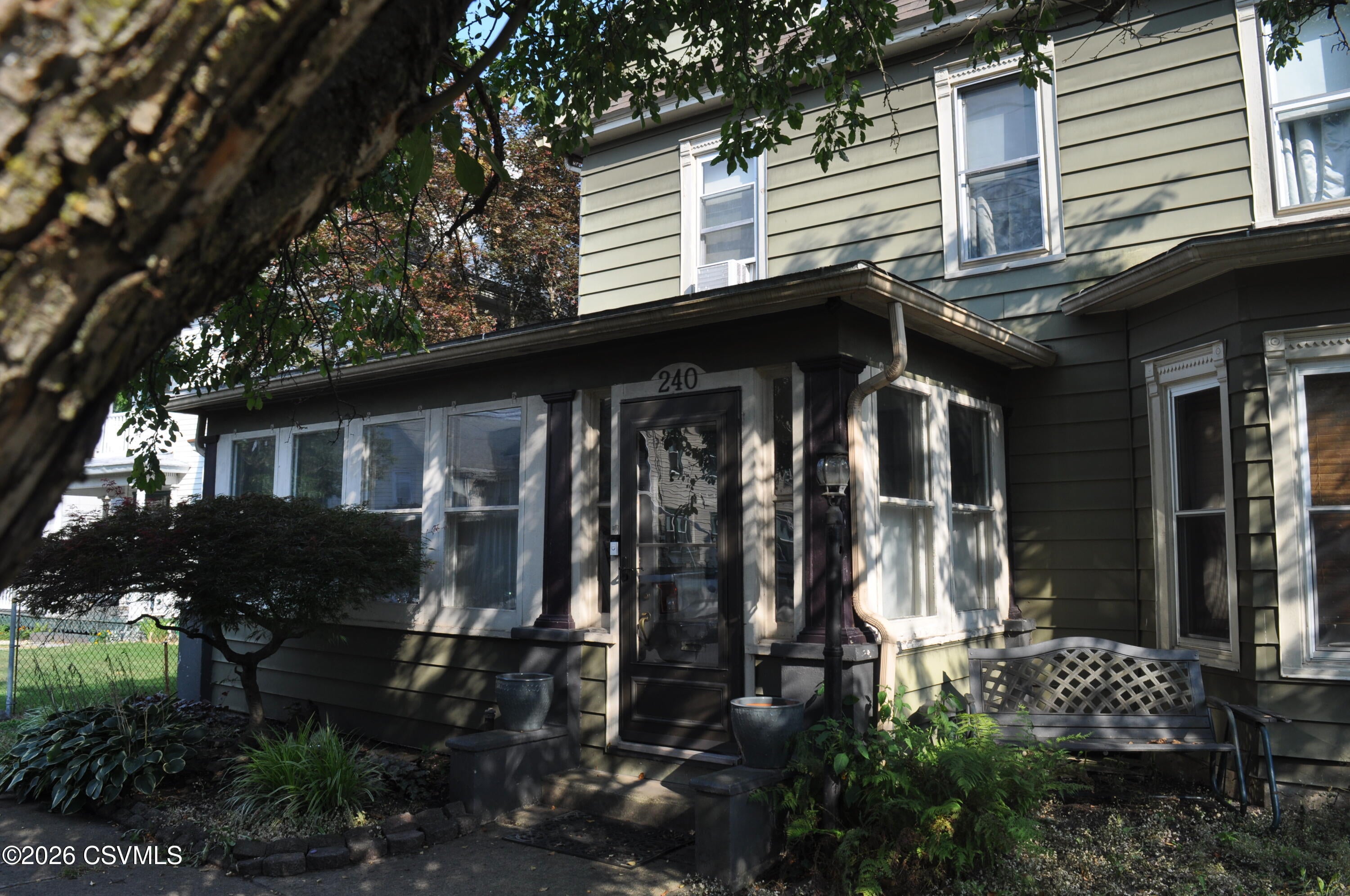 240 e 5th street