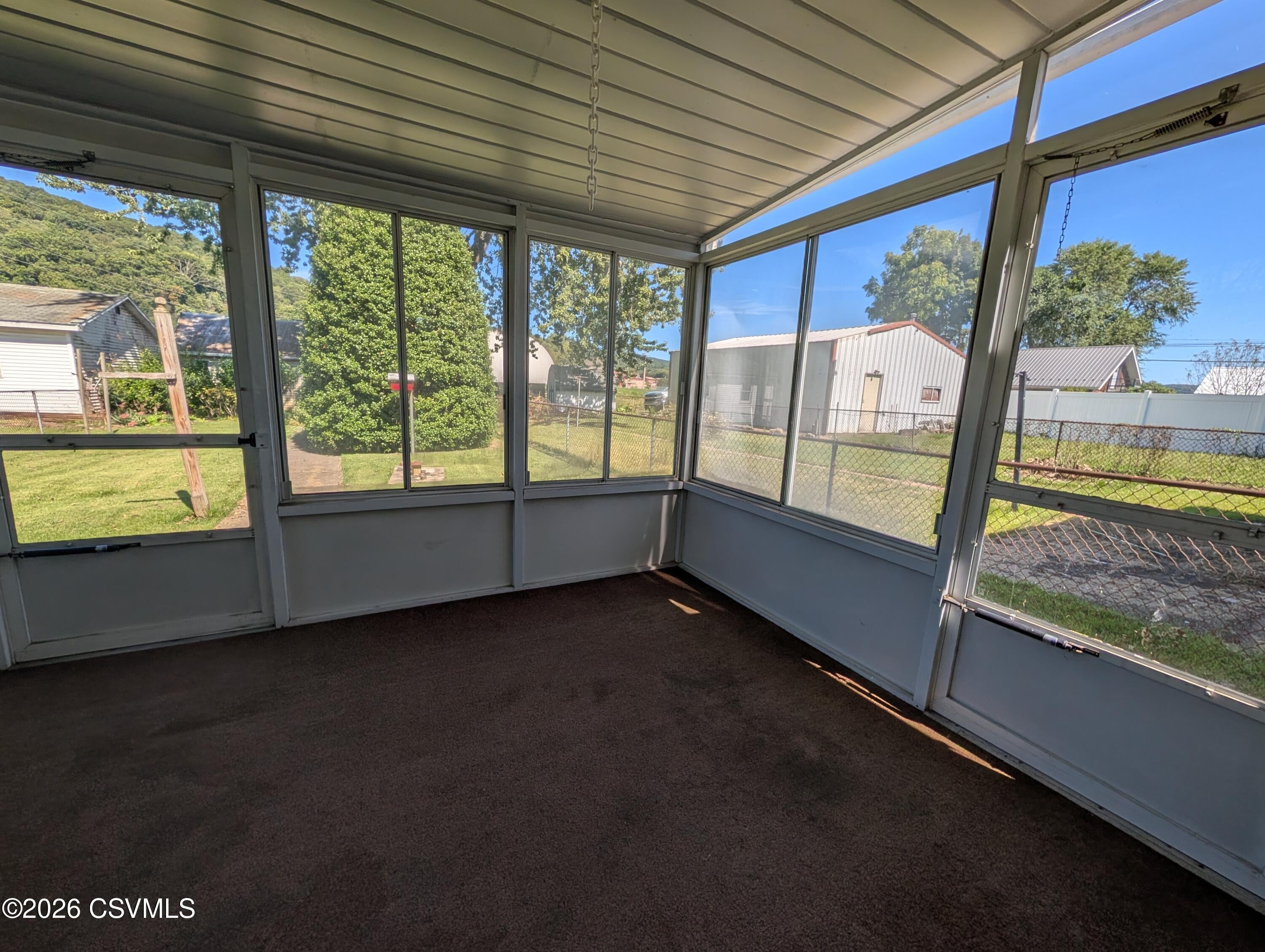477 w mahoning street