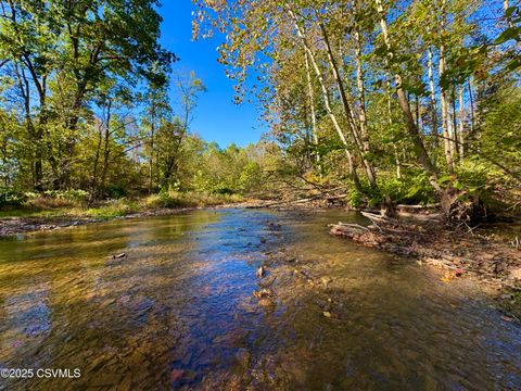 Millville 13 MAPLE RIDGE Road Millville PA 17846