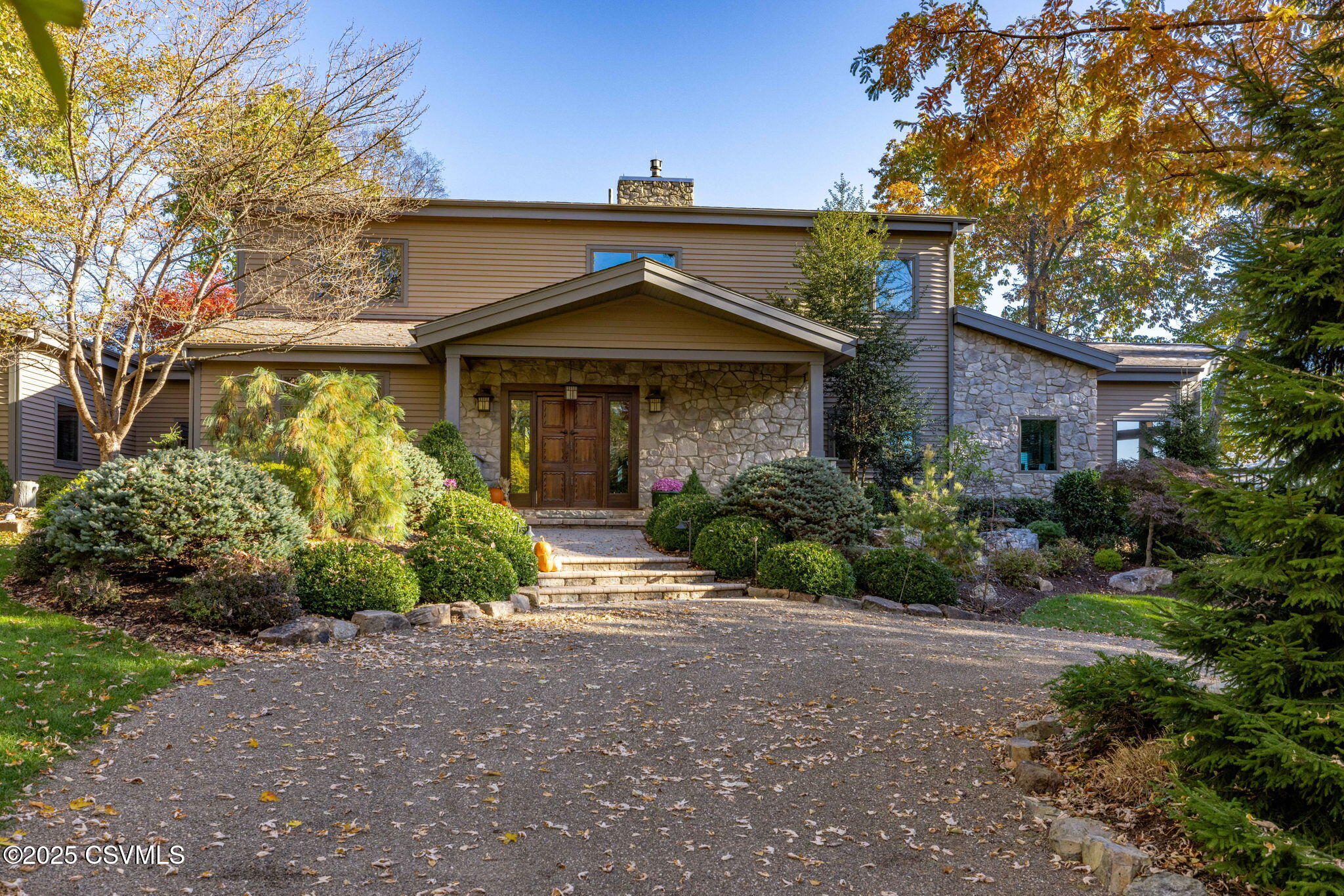 Properties 5 225 MOSER Lane