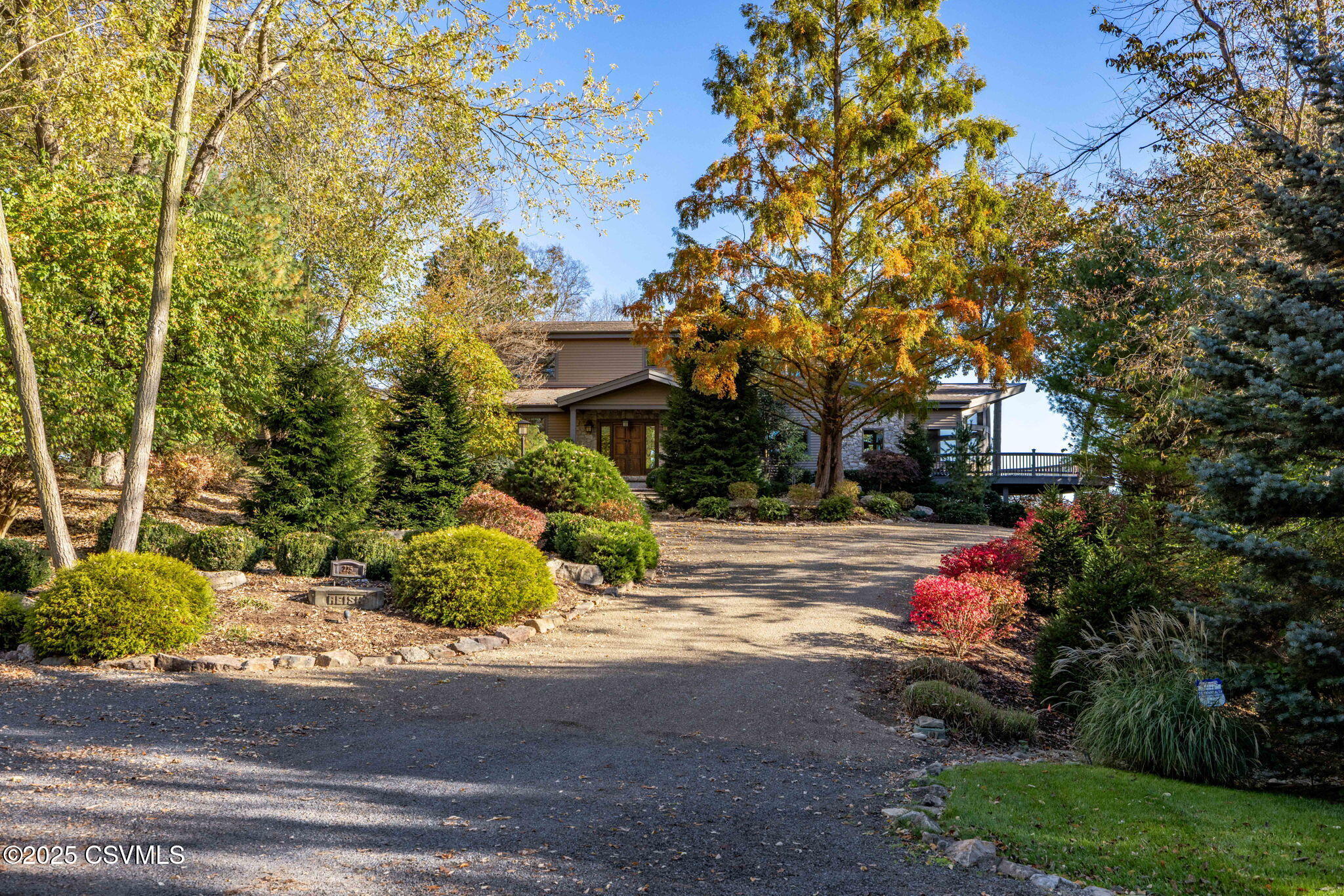 Properties 3 225 MOSER Lane