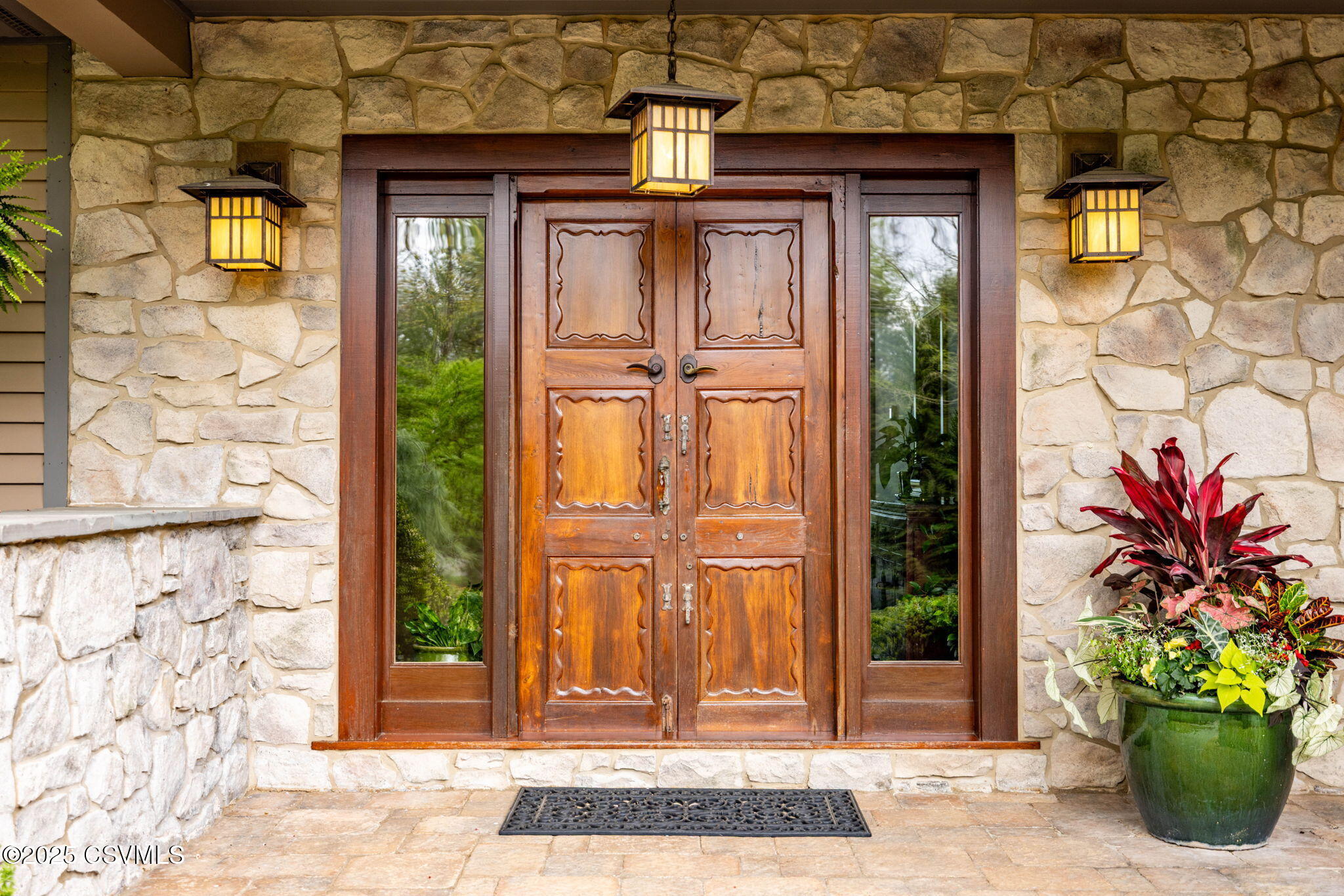 225 MOSER Lane