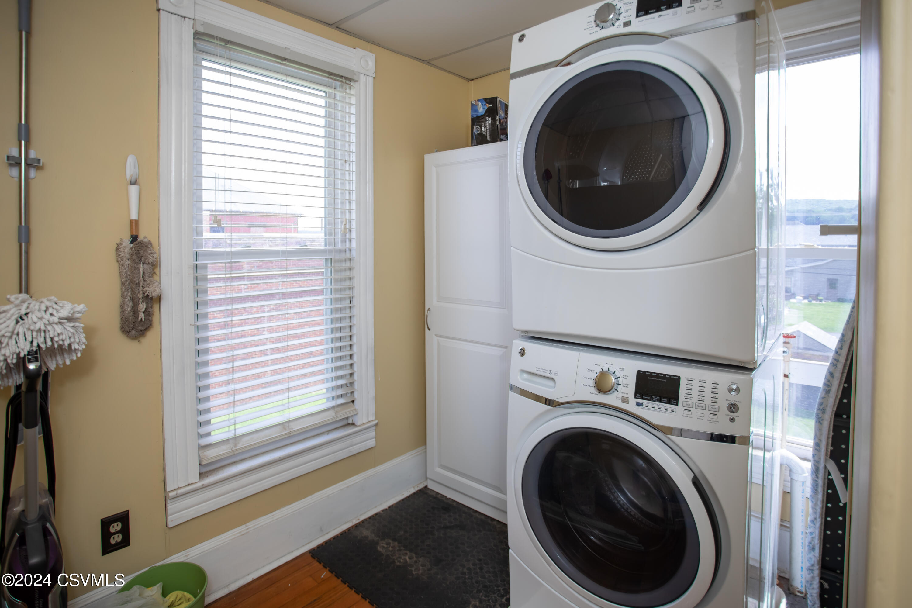 Danville, Pennsylvania 17821, United States, 3 Bedrooms Bedrooms, ,2 BathroomsBathrooms,Residential,Active,56939