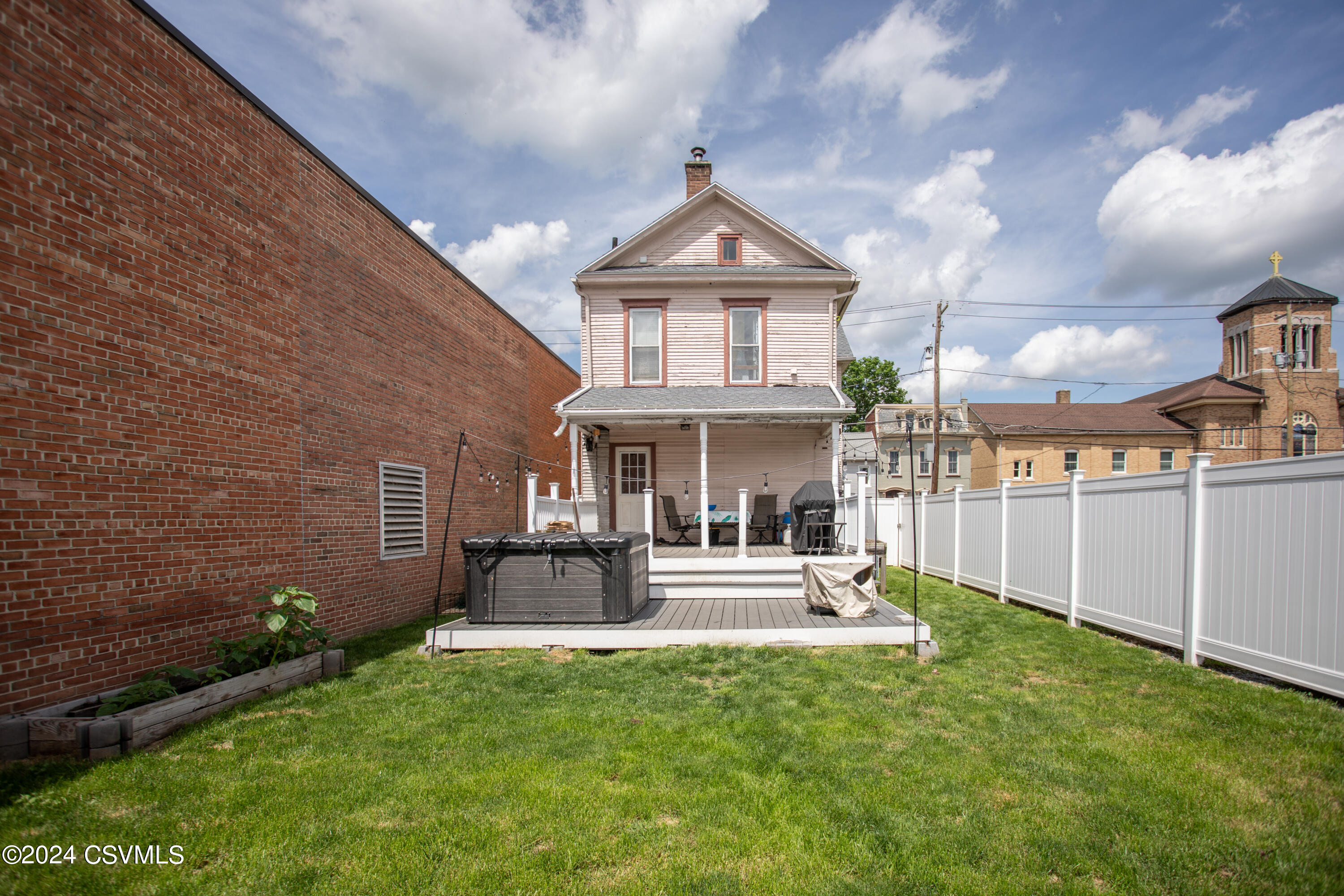 Danville, Pennsylvania 17821, United States, 3 Bedrooms Bedrooms, ,2 BathroomsBathrooms,Residential,Active,56939